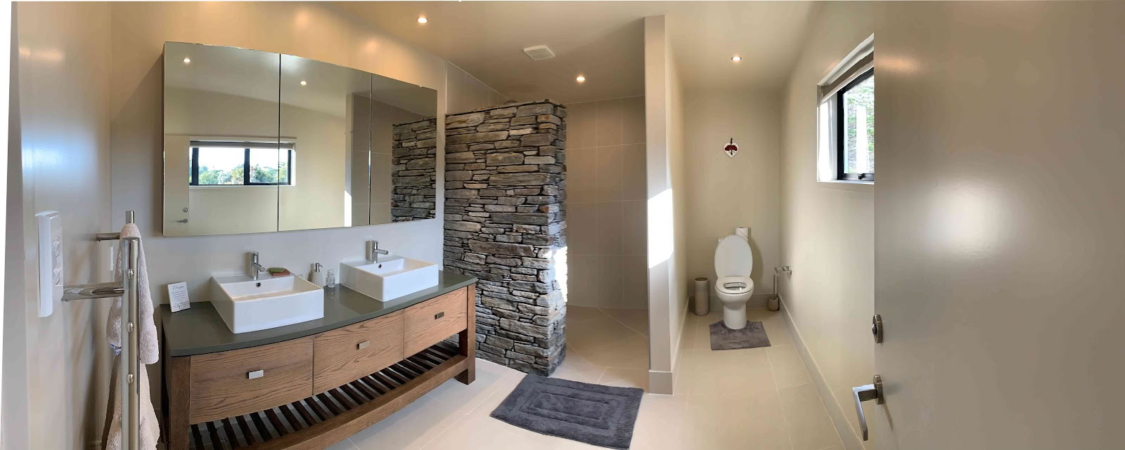 Bluewater Sanctuary Affordable Luxury Accommodation & Venue