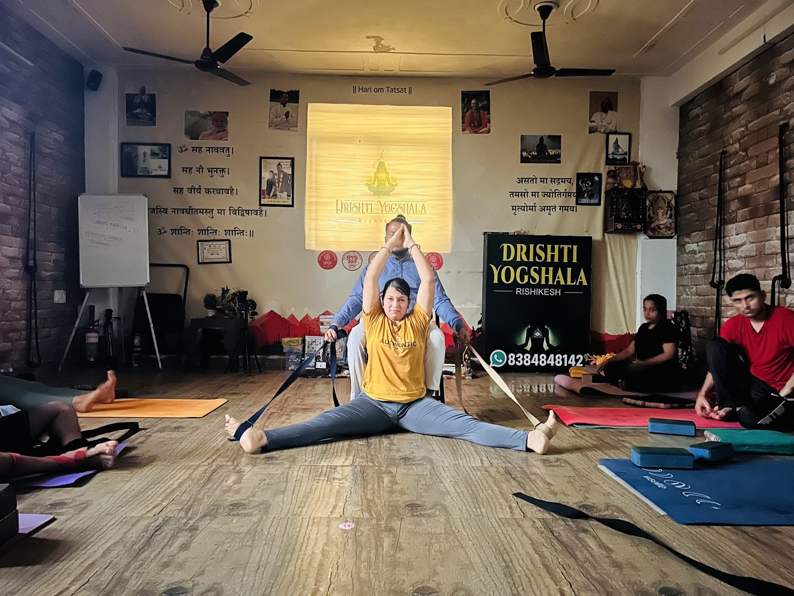Drishti Yogshala Rishikesh ( Yoga School )