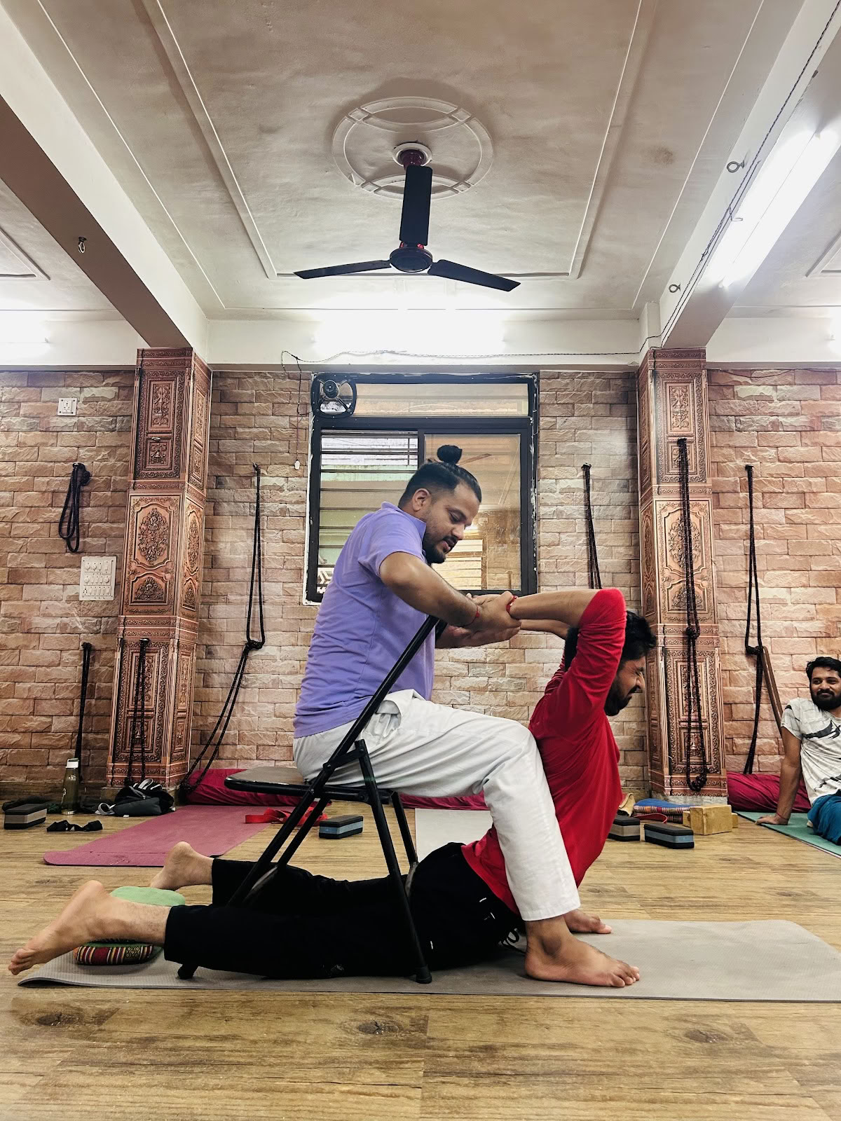 Drishti Yogshala Rishikesh ( Yoga School )