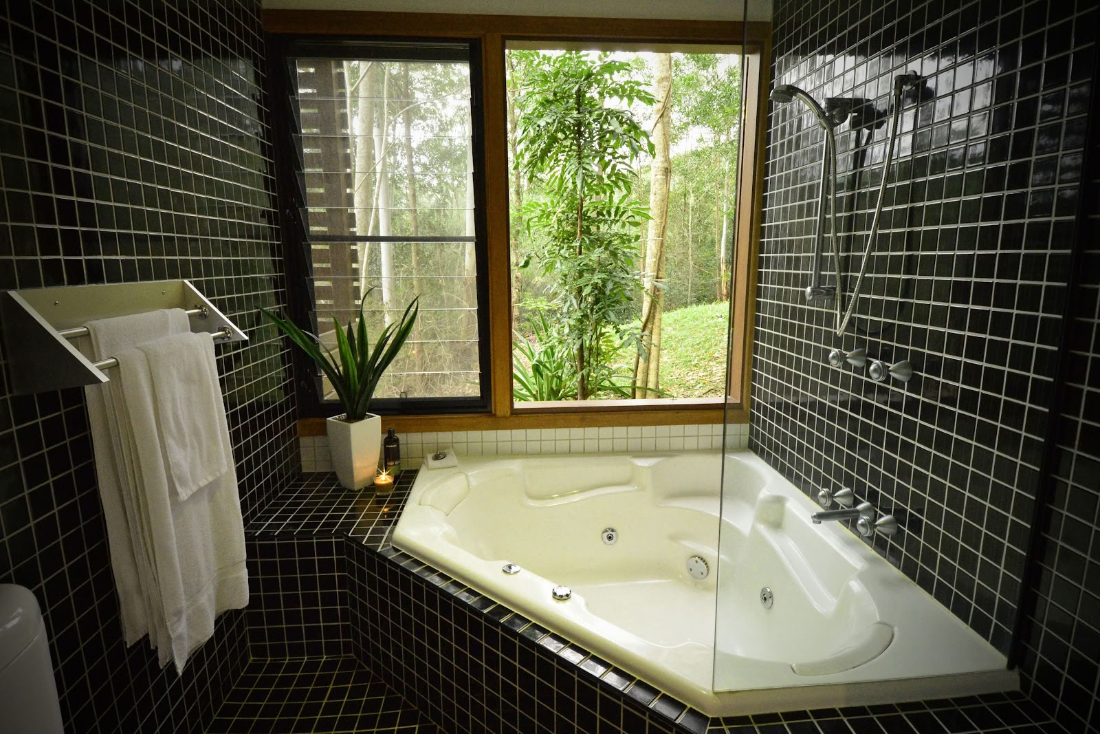 Ecoasis Mami Wata Retreat