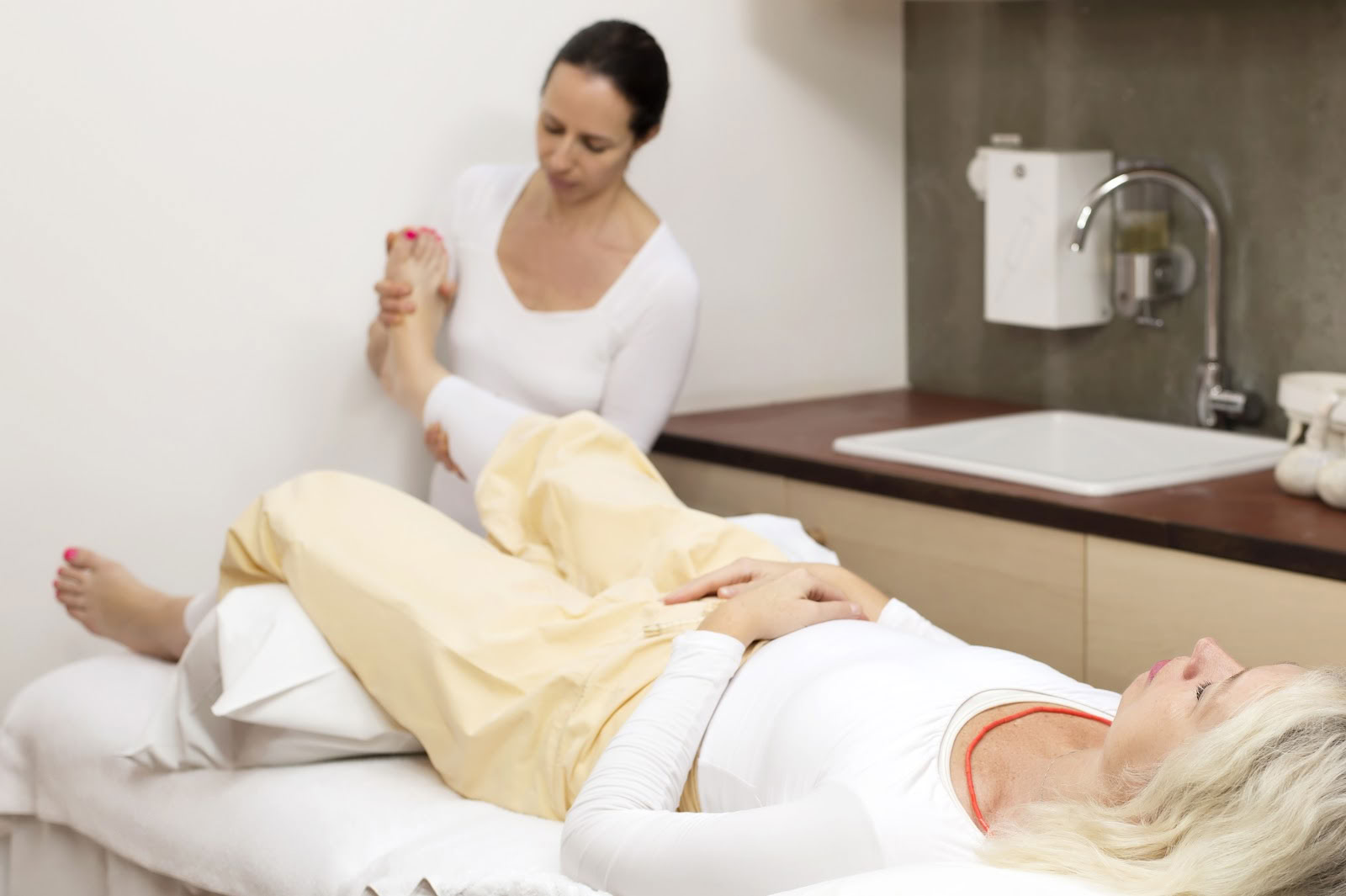 Eve Khambatta Therapies & Yoga
