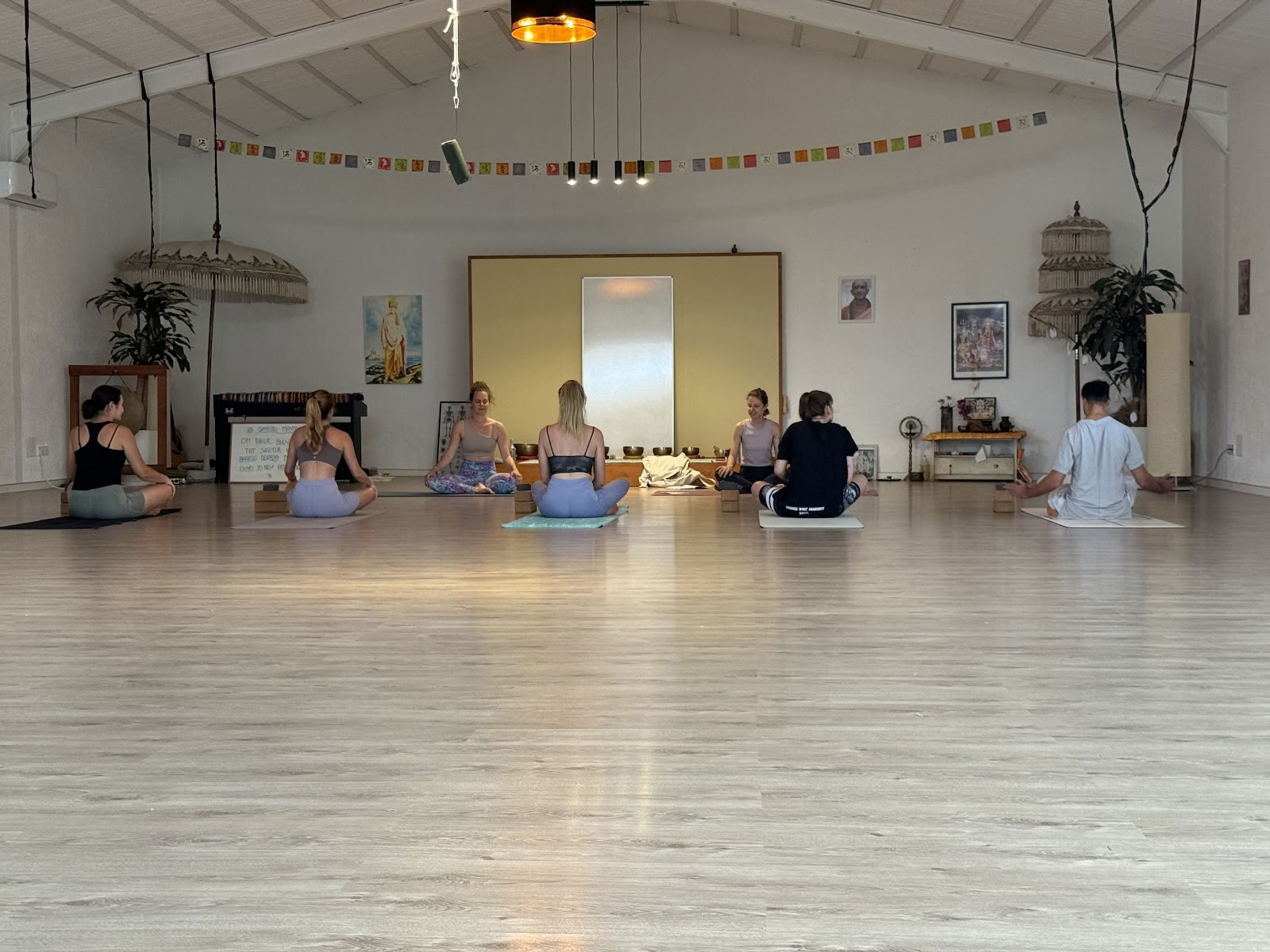 Green Yoga International/yoga teacher training school