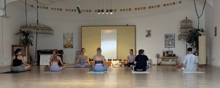 Green Yoga International/yoga teacher training school