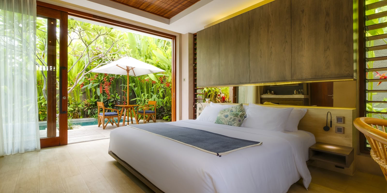 Hotel Komune and Beach Club Bali