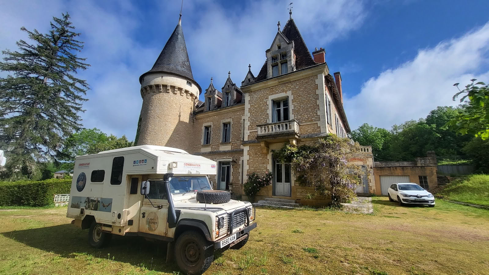 Chateau de Saint-Germain-des-Prés | Manor & Maker
