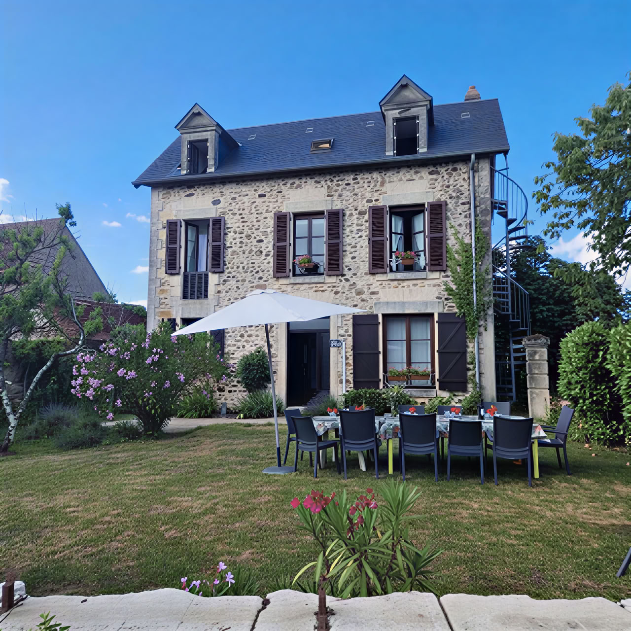 Le Verger Writers' Retreats