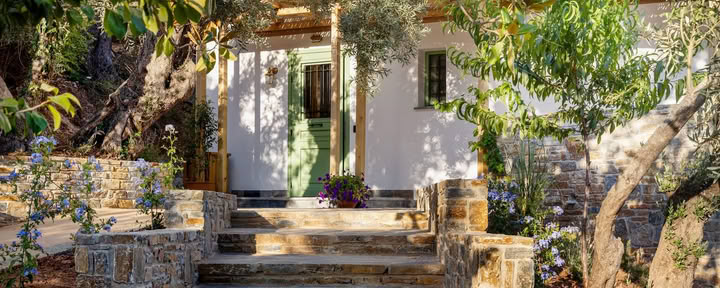 Peli Kastri Guesthouse & Retreat