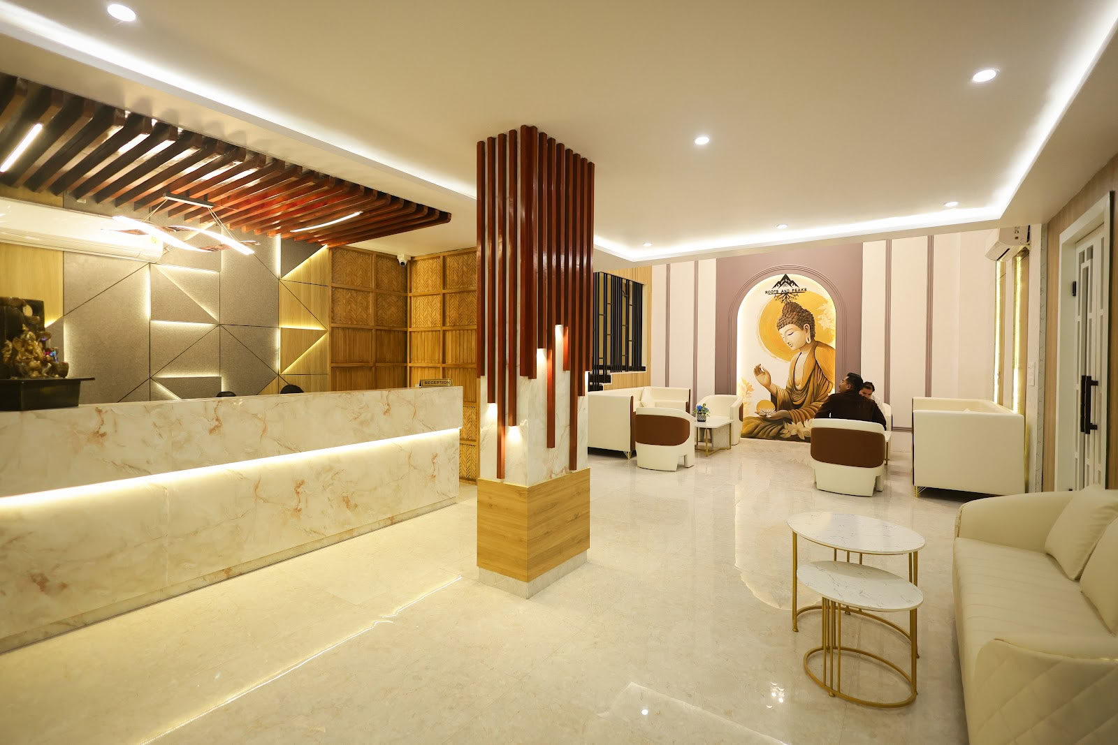 Roots & Peaks - Luxury Yoga Retreat & Boutique Hotel in Rishikesh