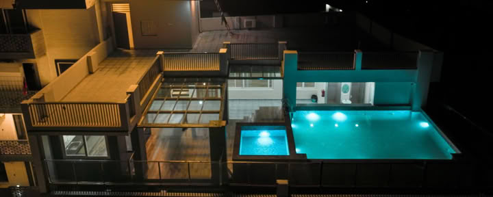Roots & Peaks - Luxury Yoga Retreat & Boutique Hotel in Rishikesh