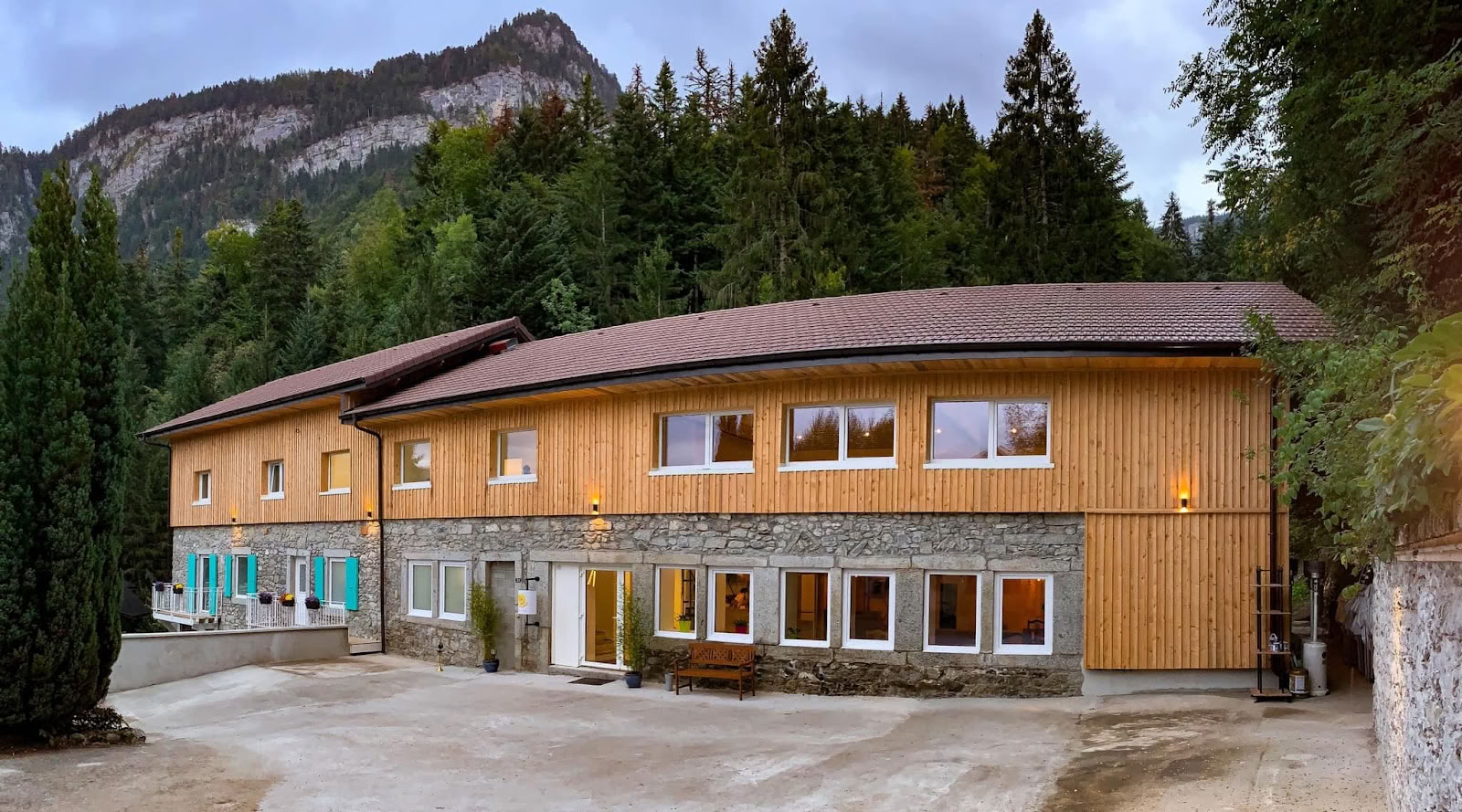 SANSKRITI – Centre de Retraite Yoga & Méditation | Alpes Françaises