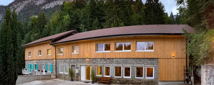 SANSKRITI – Centre de Retraite Yoga & Méditation | Alpes Françaises