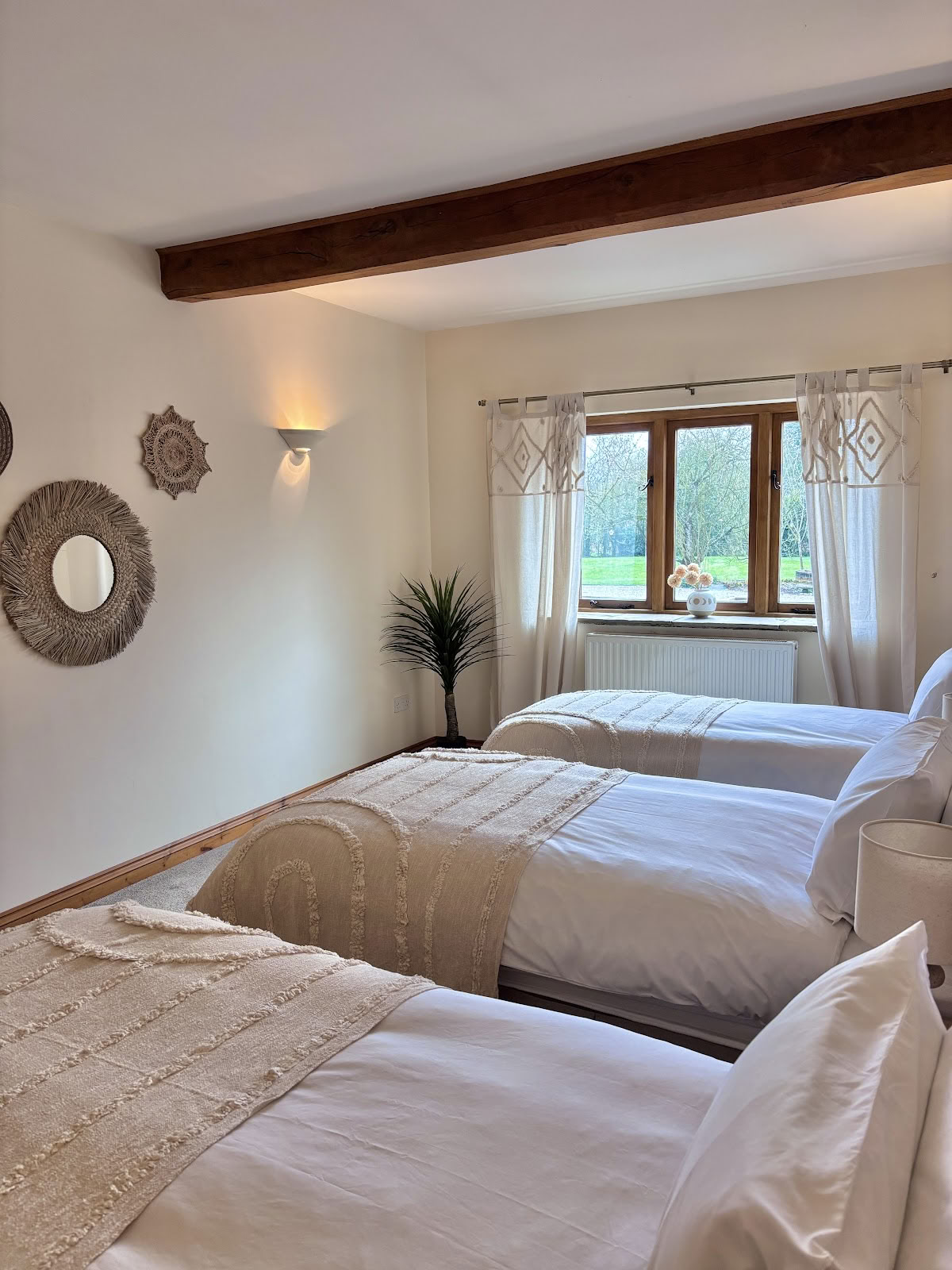 Willow Moon - Boutique Retreat