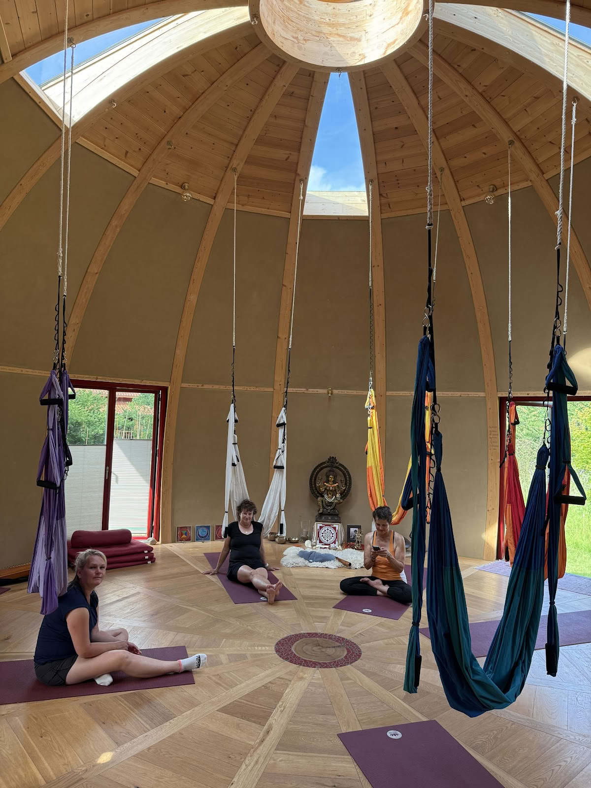 Yogini Dome - Sound Space of Silence / Retreat, Yoga & Meditation