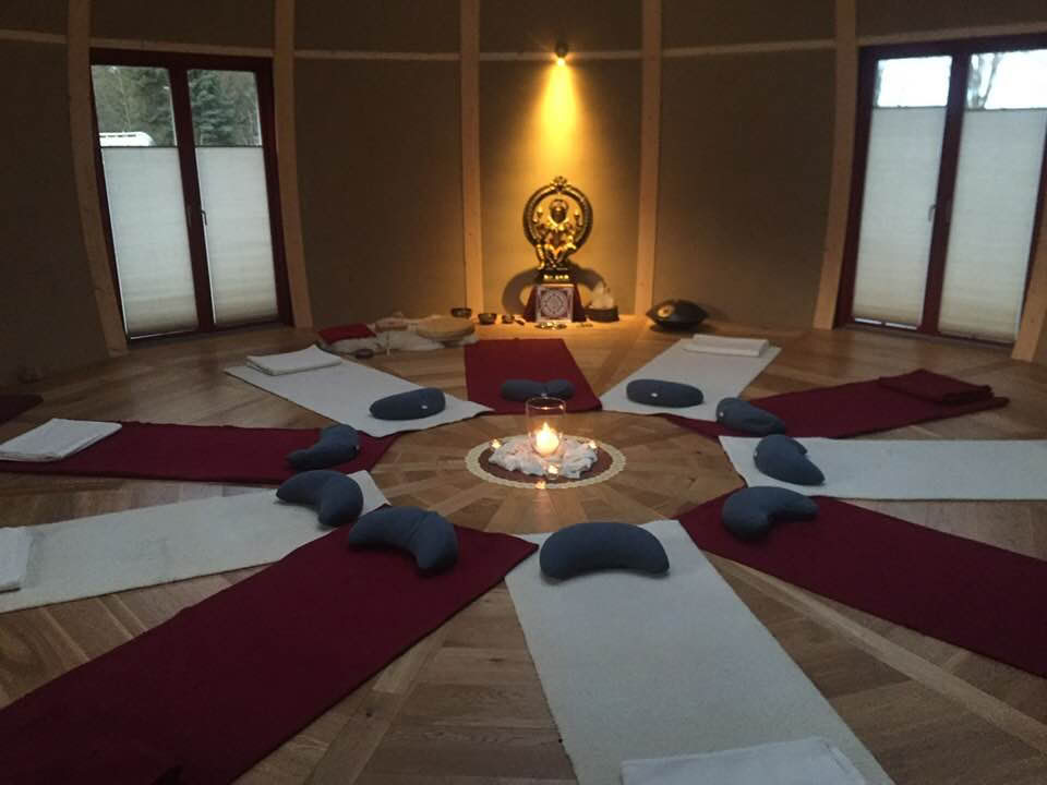 Yogini Dome - Sound Space of Silence / Retreat, Yoga & Meditation