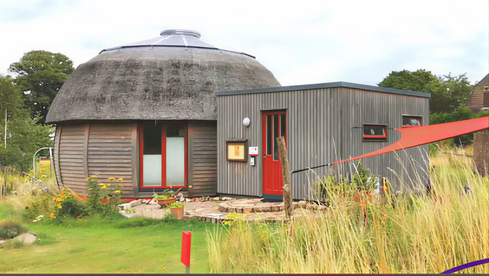 Yogini Dome - Sound Space of Silence / Retreat, Yoga & Meditation