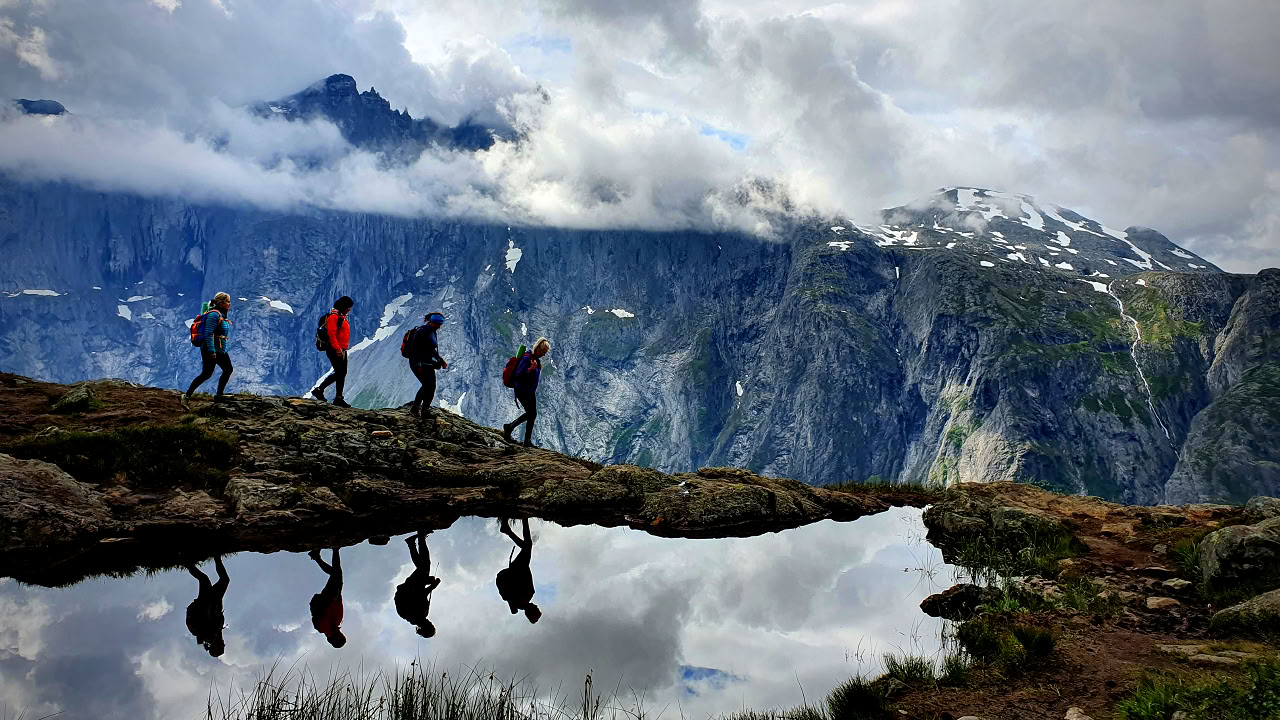 Yoga & Hiking with Pille Mitt
