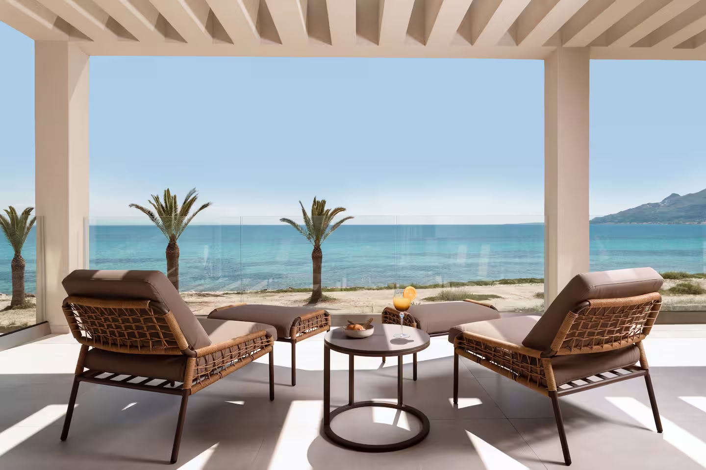 Private Retreat Villa by the Sea