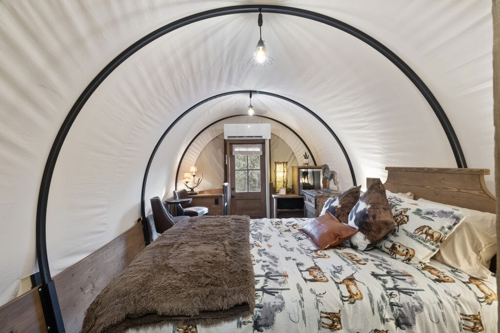 Private Wanderlust Wagon Suite Accommodation