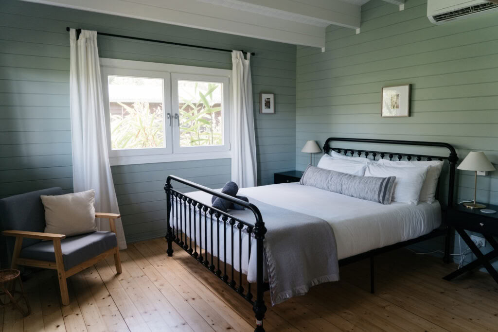 Private Cabin w/ Ensuite
