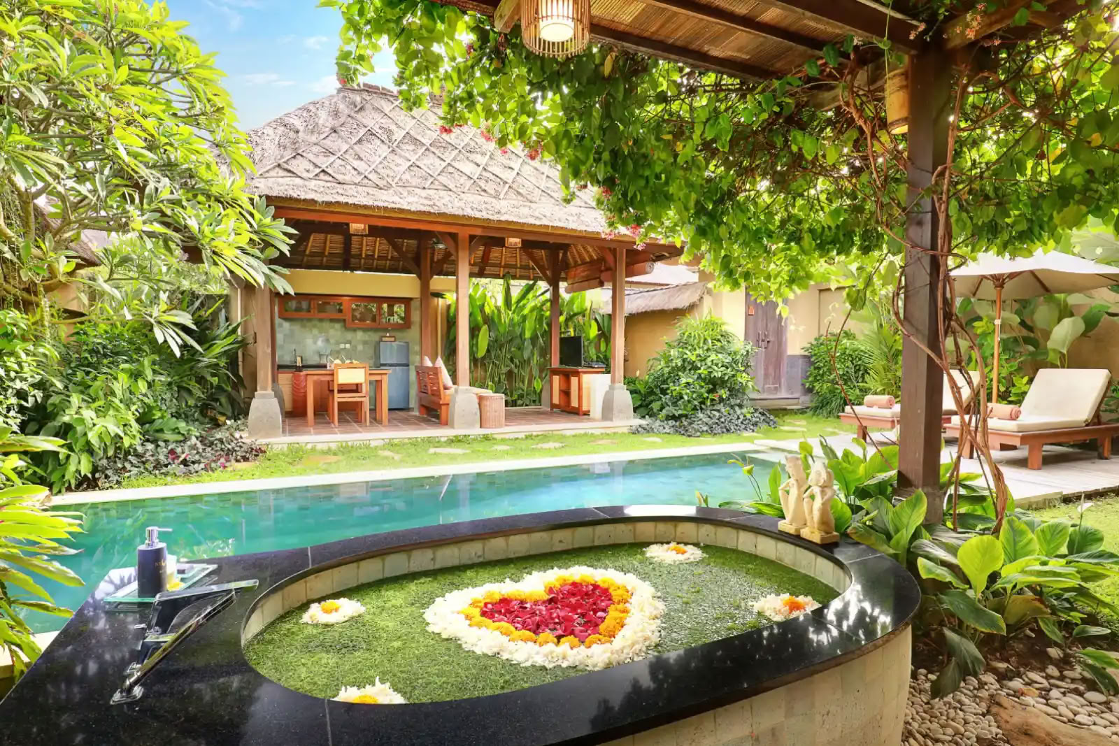 Honeymoon Pool Villa