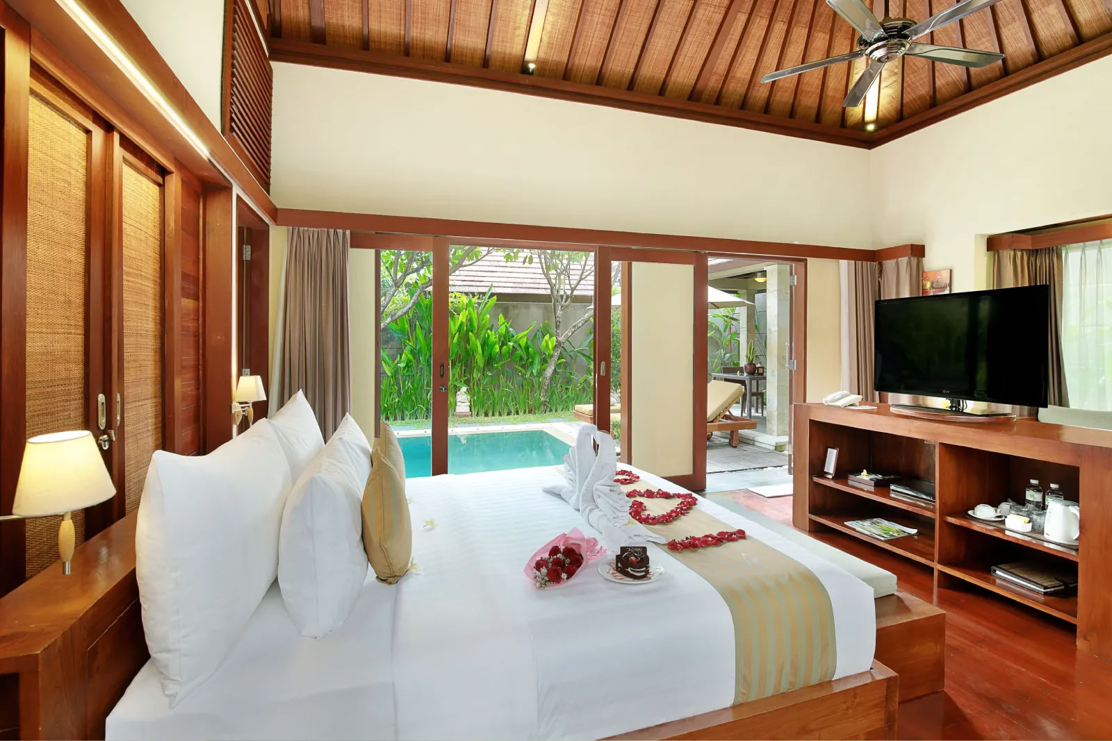 Honeymoon Suite Pool Villa