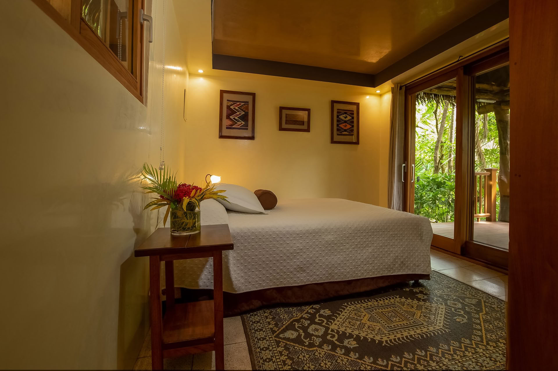 Pacifico Cottages with AC