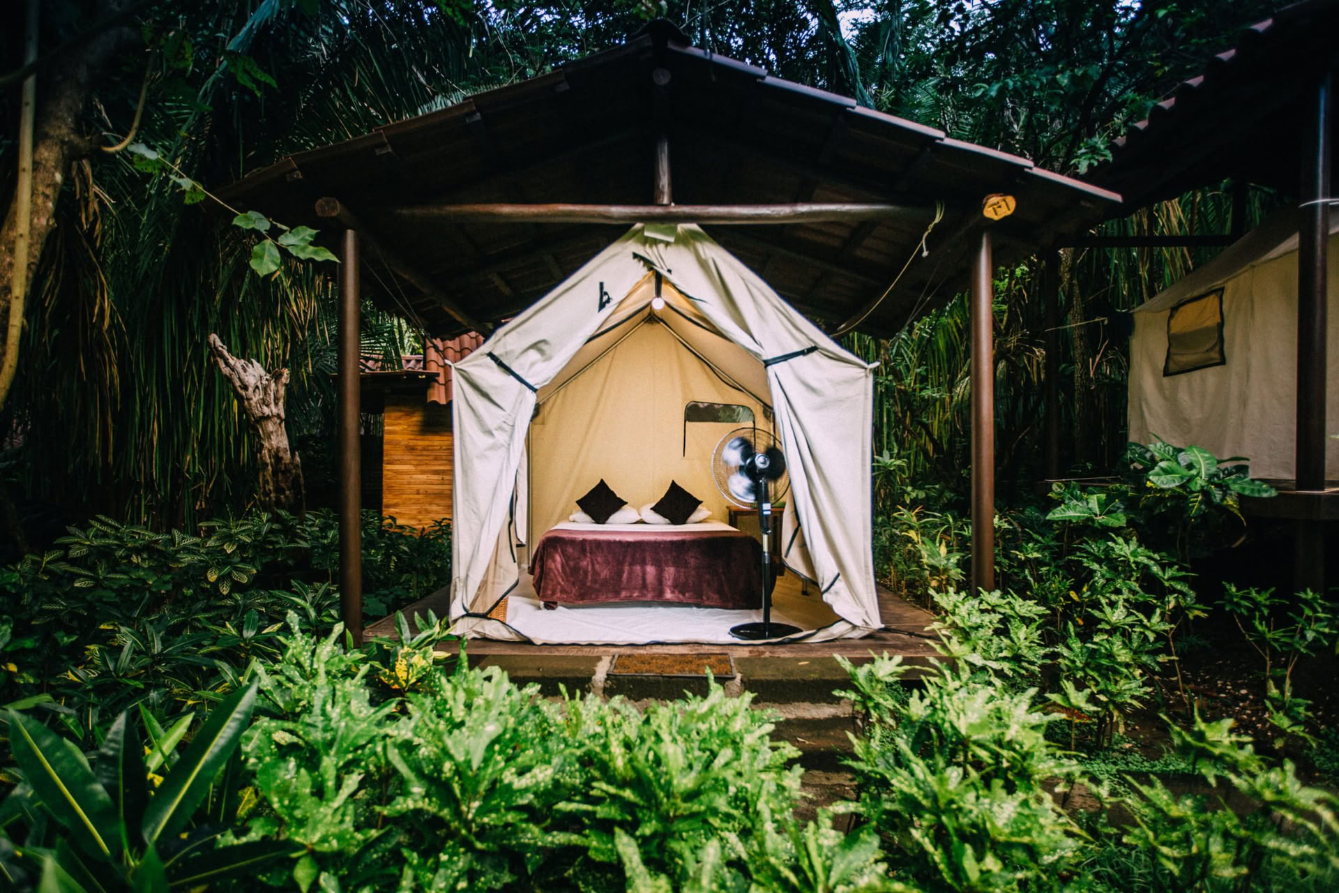 Platform Tent with No A/C – Queen Bed Only