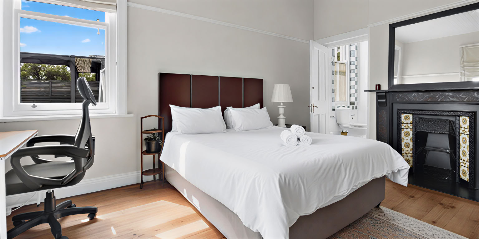 Balcony Suite (Deluxe)