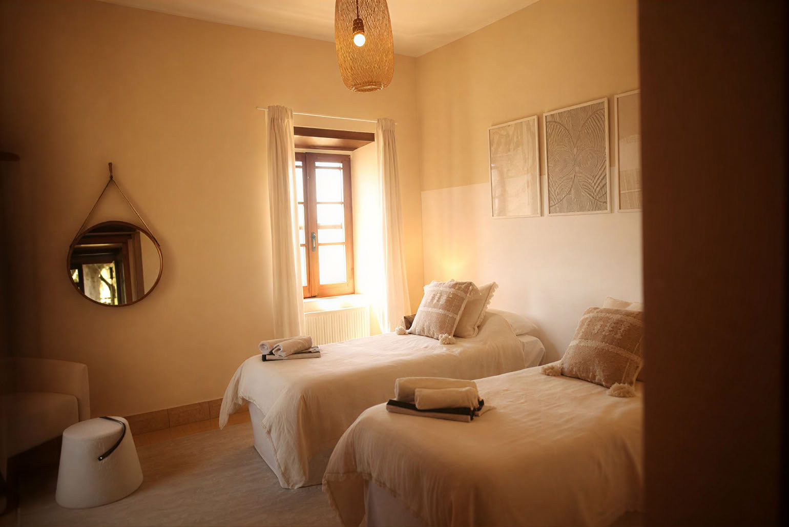 Shared double or triple bedroom