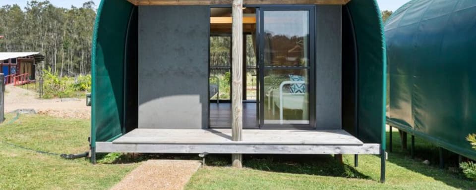 Quad Share Cabins – Shared Bathroom