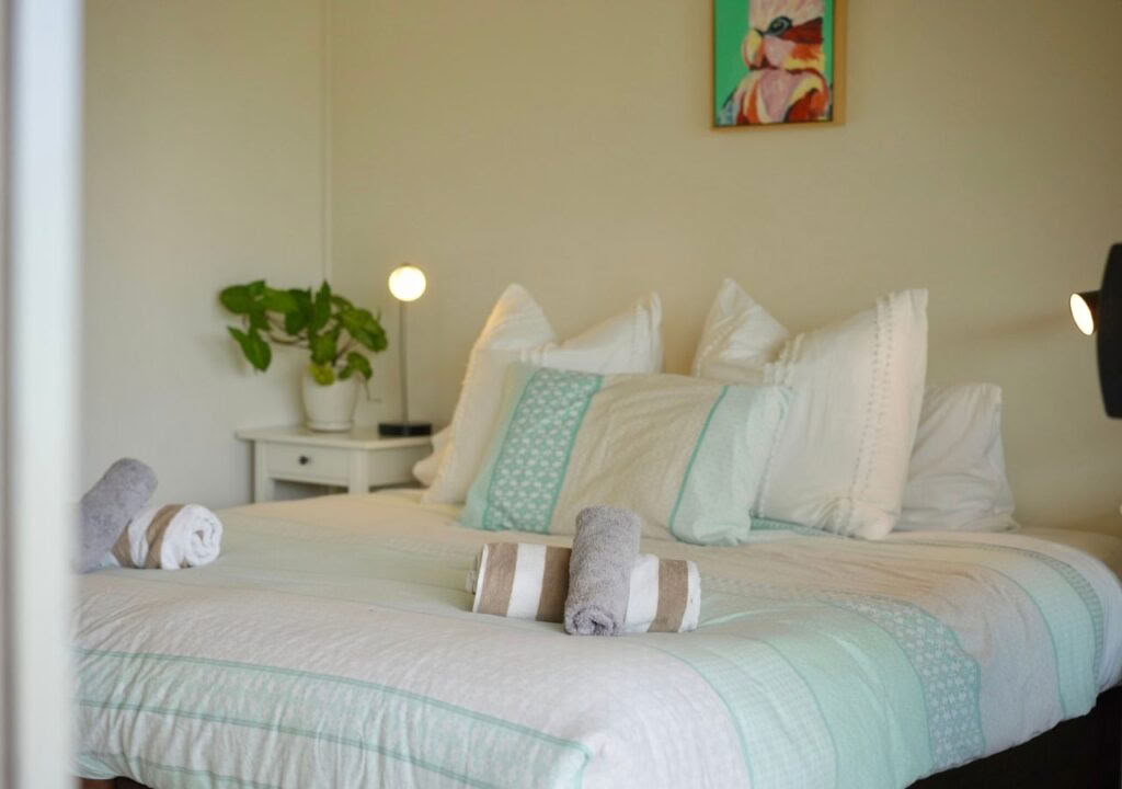 Single Occupancy Room - Shared Bathroom