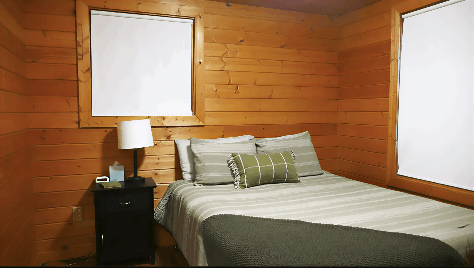 One Queen Bed With Shared Bathroom Cabin