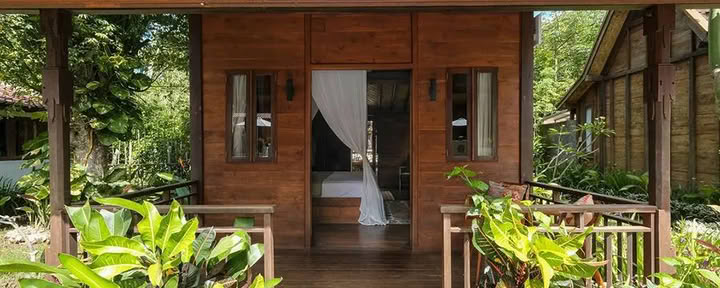 Private Gladak Bungalow