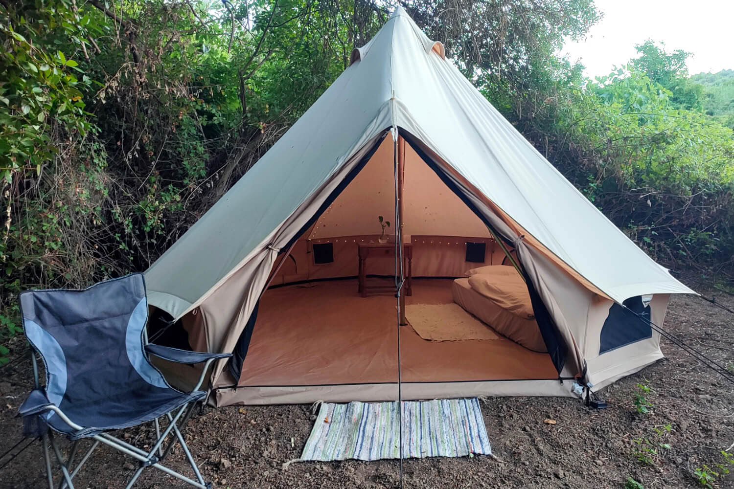 Glamping Bell Tent for 1 guest with outside bathroom