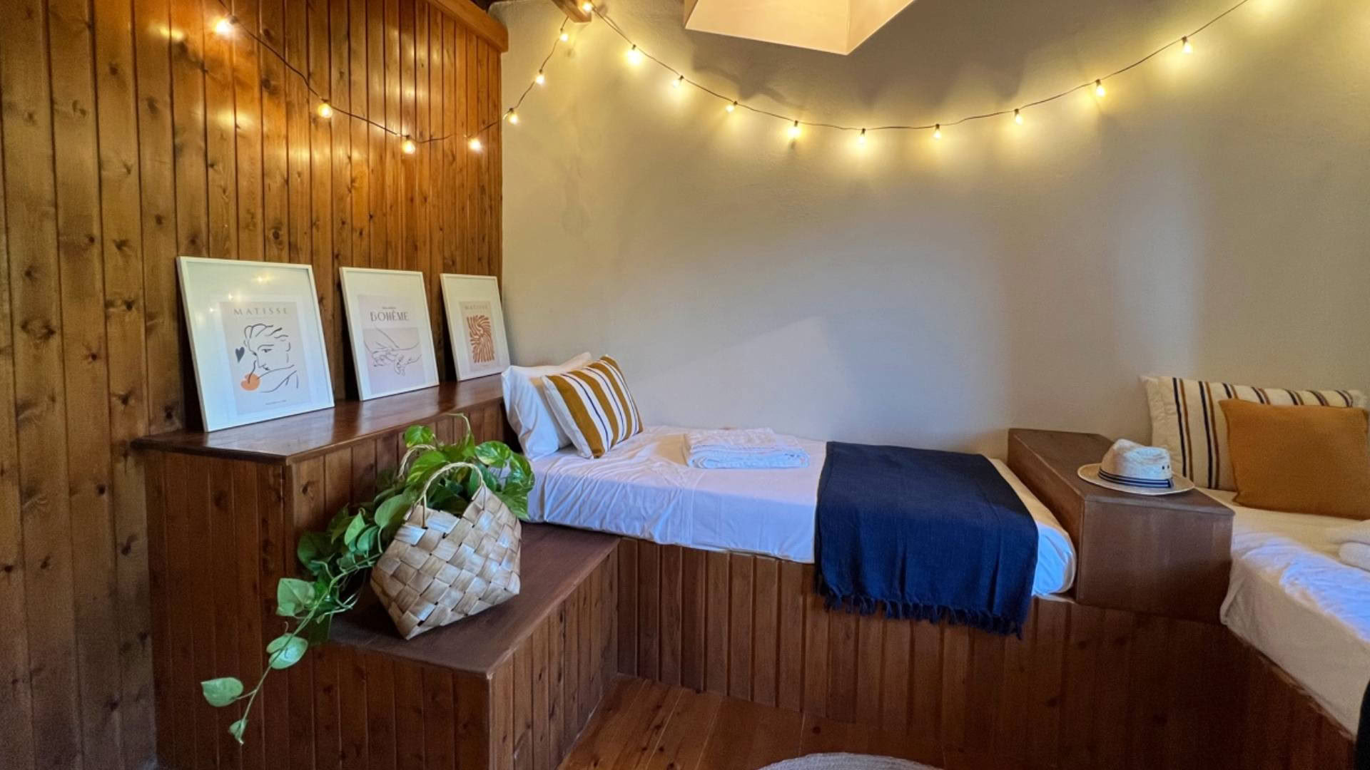 Twin Bedroom