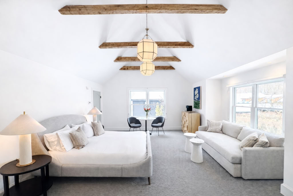Summit King Suite North