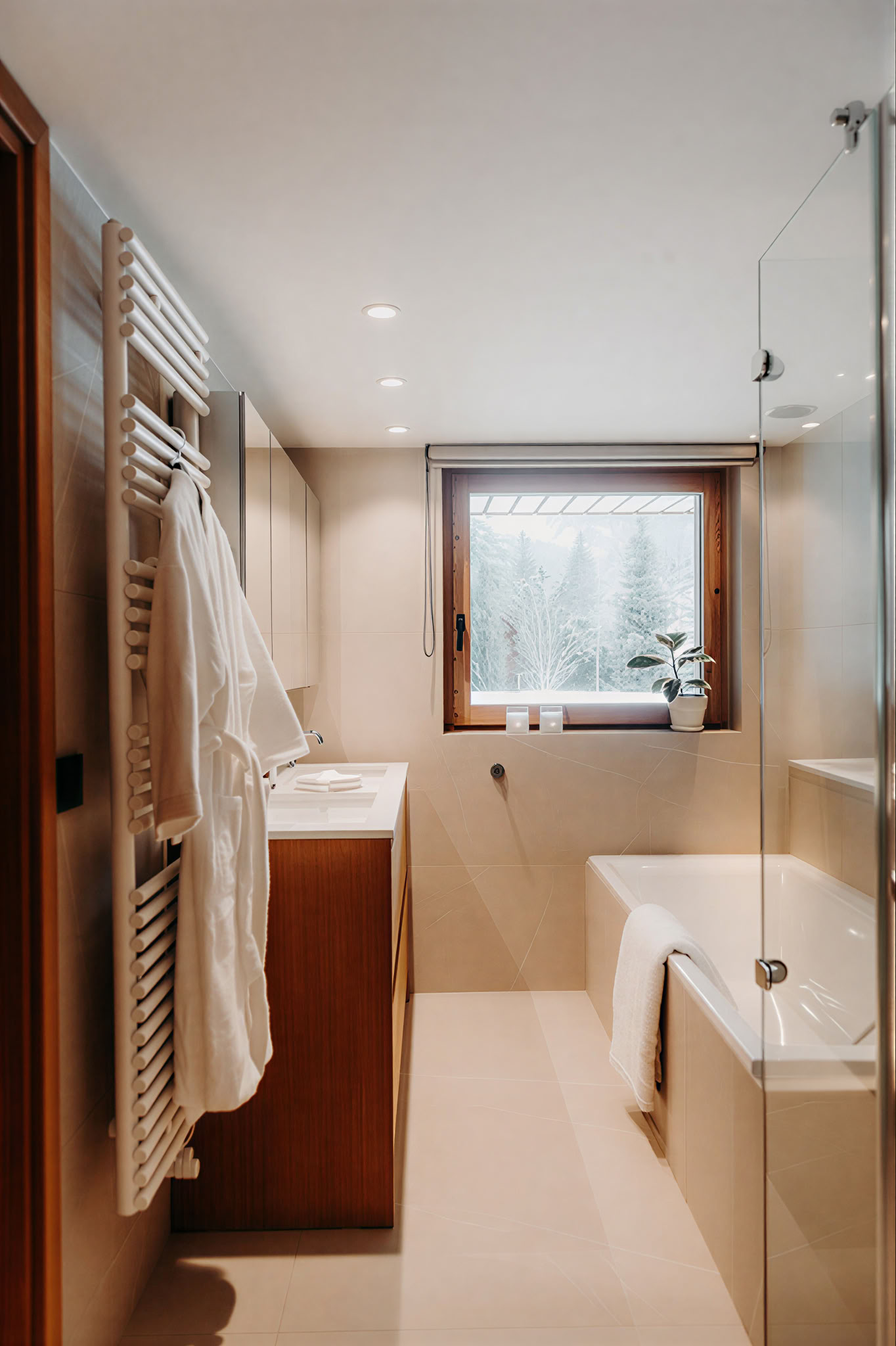 Main Chalet Room 21