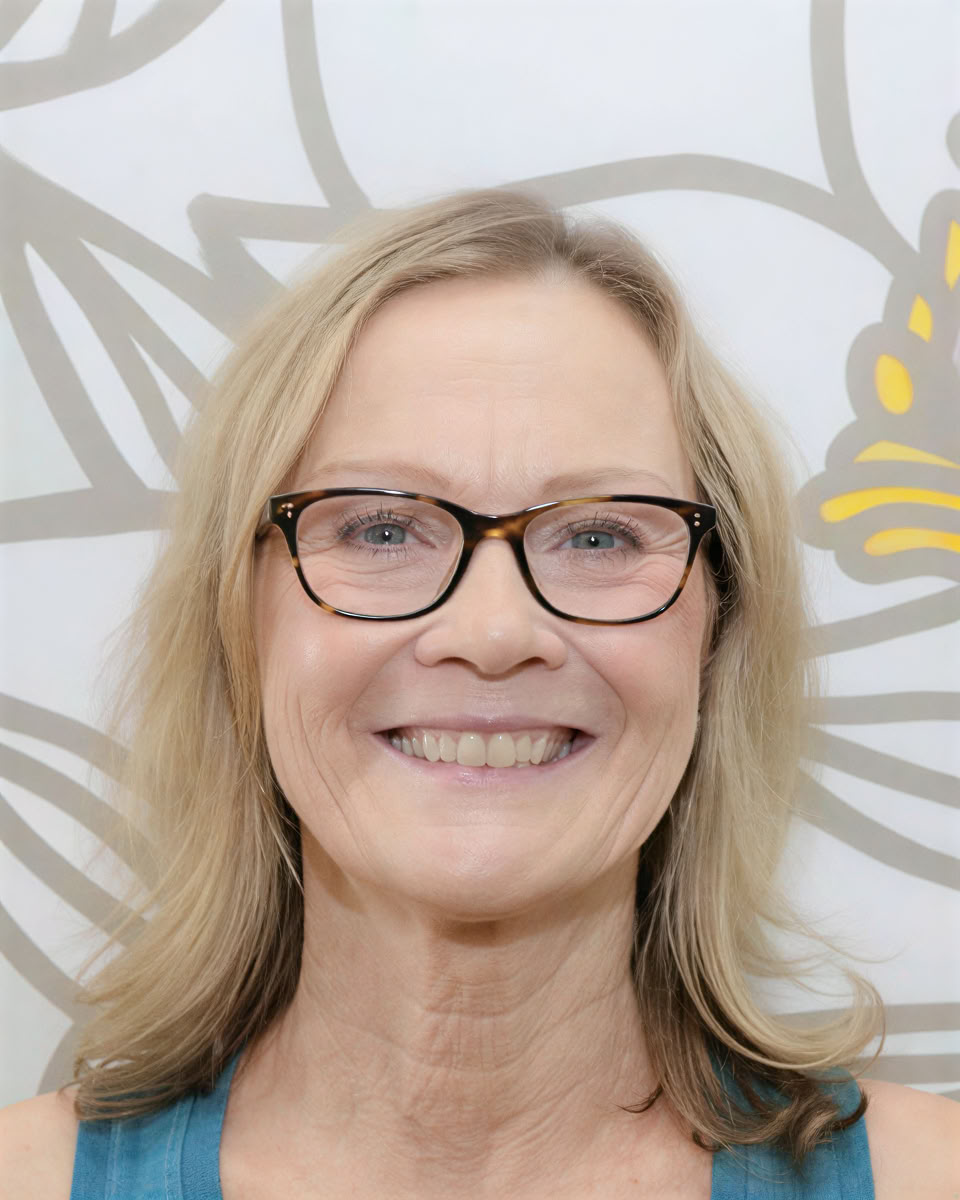 Vicki Bannister, E-RYT-200