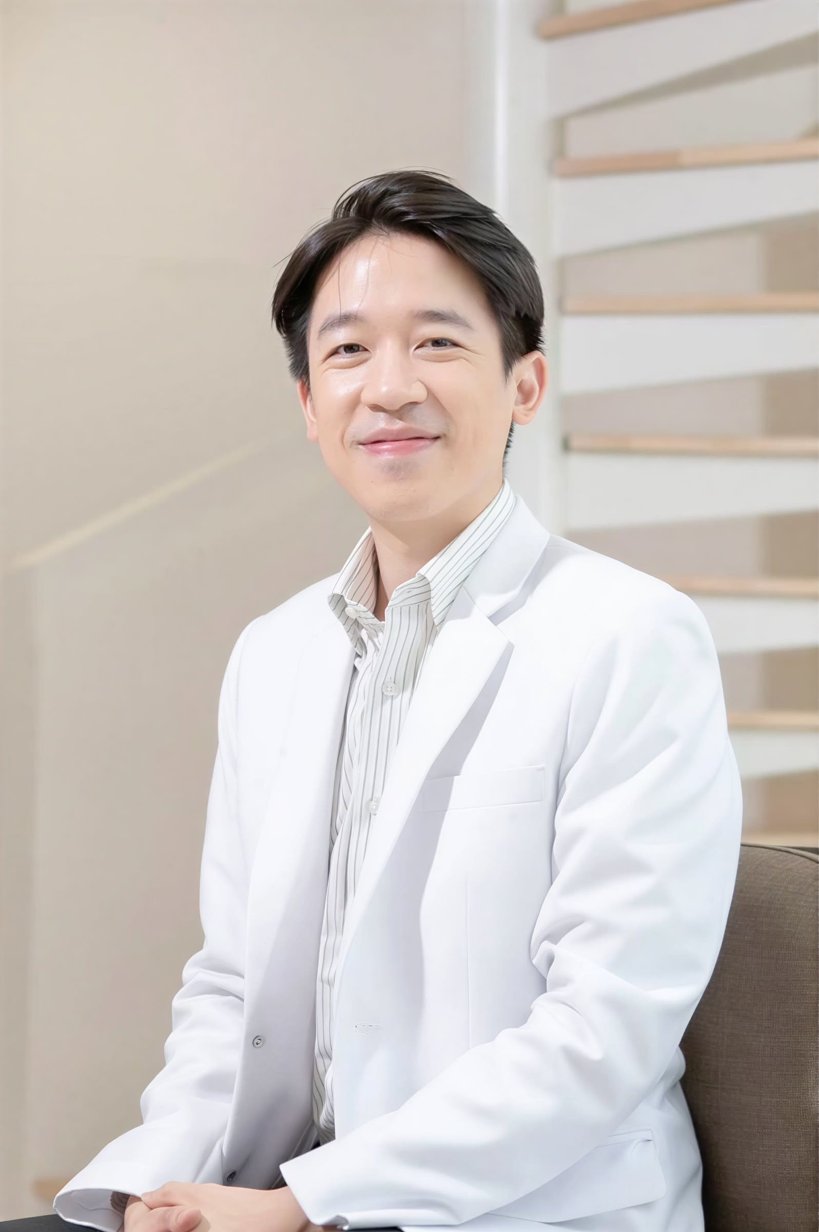 Dr. Krit Thitirangsi